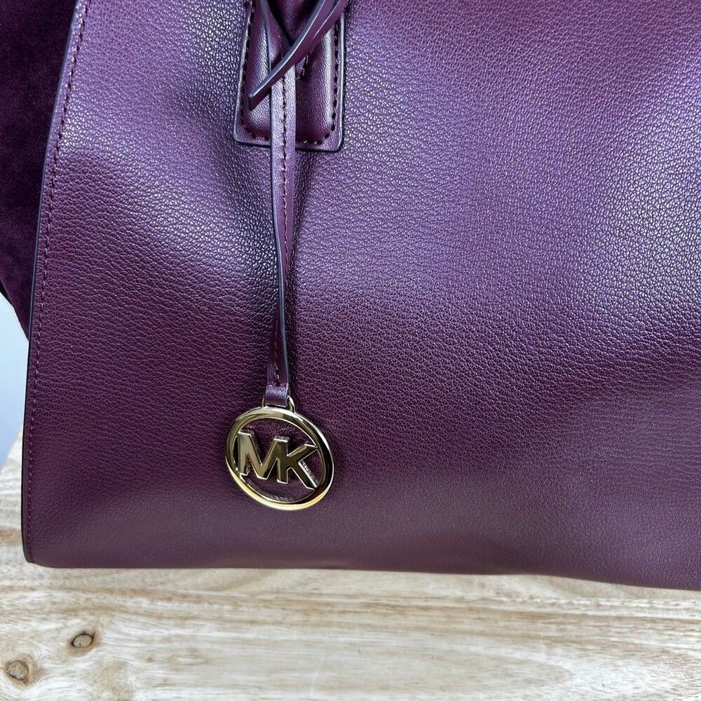 Michael Kors Tote Bag Womens Burgundy Pebbled Leather Suede Gold Hardware - Picture 3 of 12